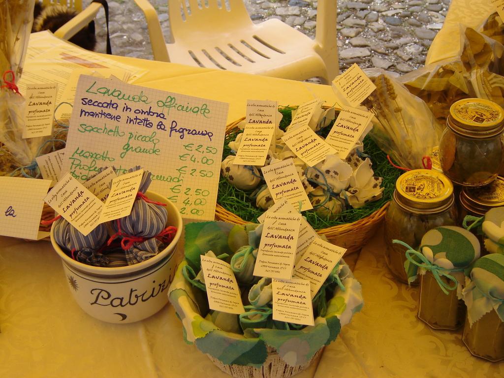 Vigoleno Casa Dell' Abbondanza B&B Agriturismo מראה חיצוני תמונה